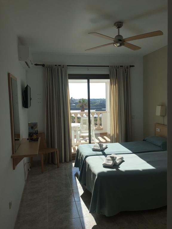 Hostal Sa Prensa Ciutadella  Oda fotoğraf
